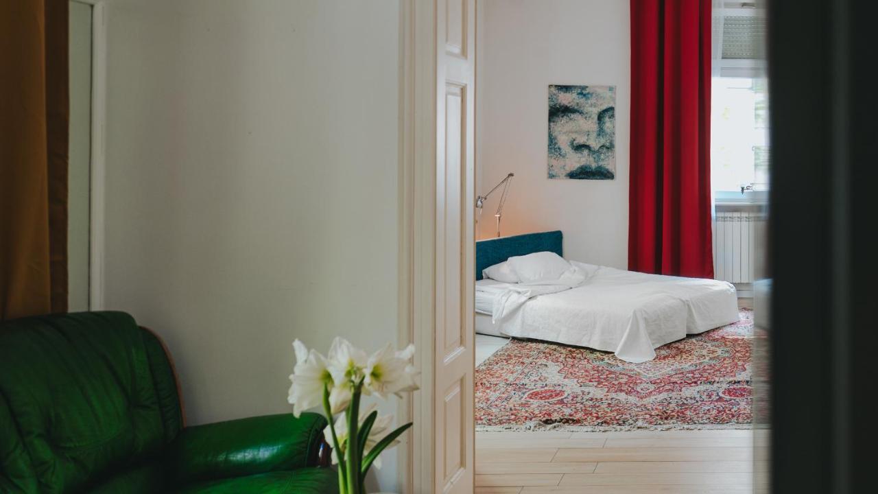 Salon Apartment In Dorcol Historical Belgrade Luaran gambar